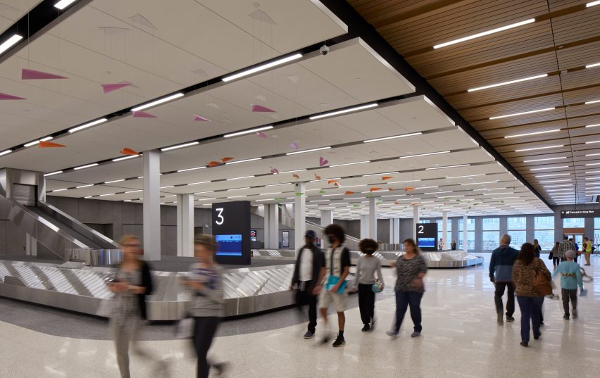 SOM kansas city international airport