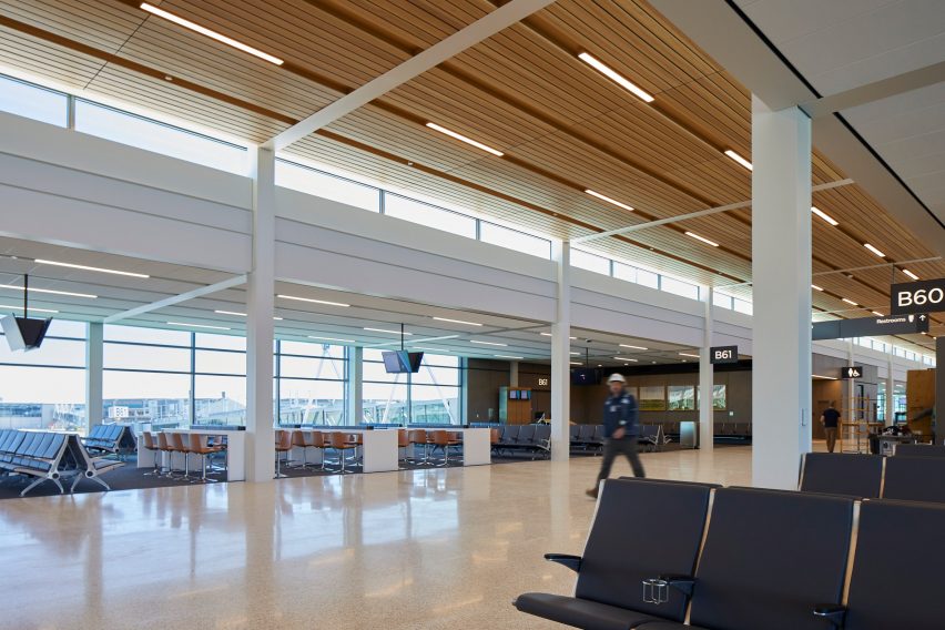SOM kansas city international airport