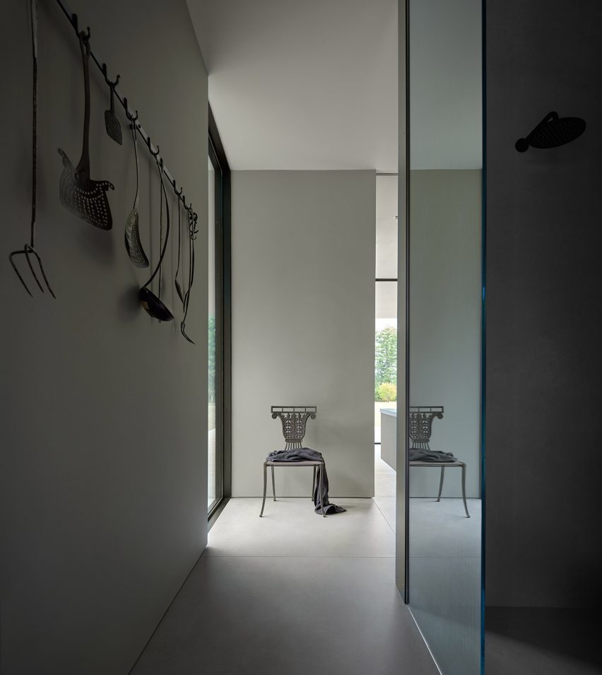 Glass house by Specht Architects