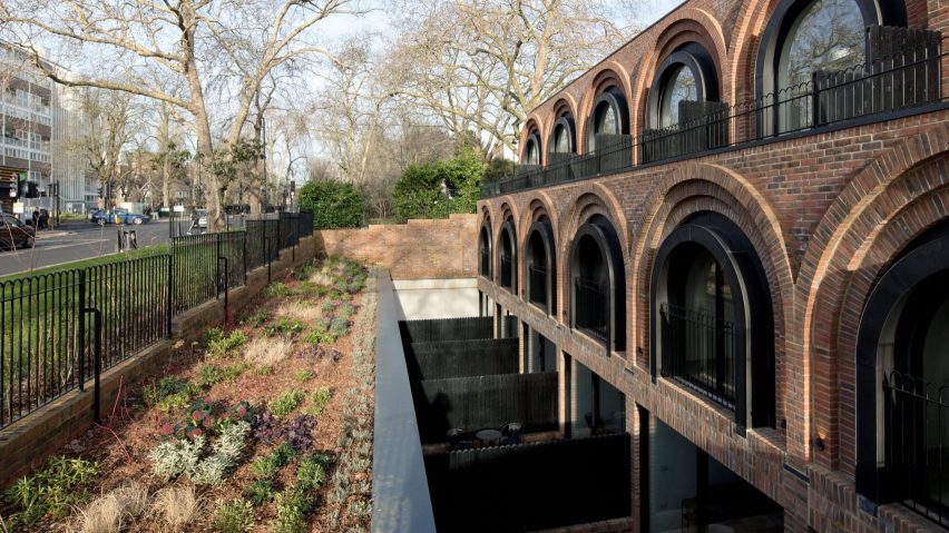 The Arches DHaus