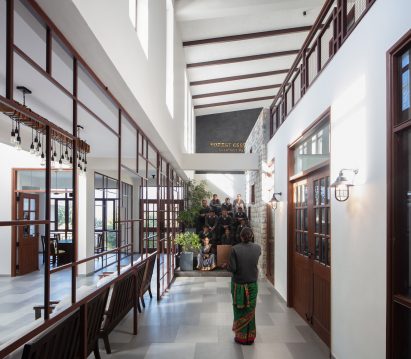 Atrium of The Lodsi Community Project for Forest Essentials factory by Morphogenesis