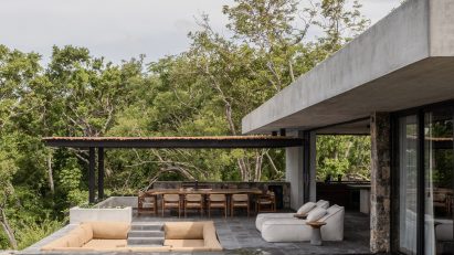 Casa Mateo by Zozaya Arquitectos