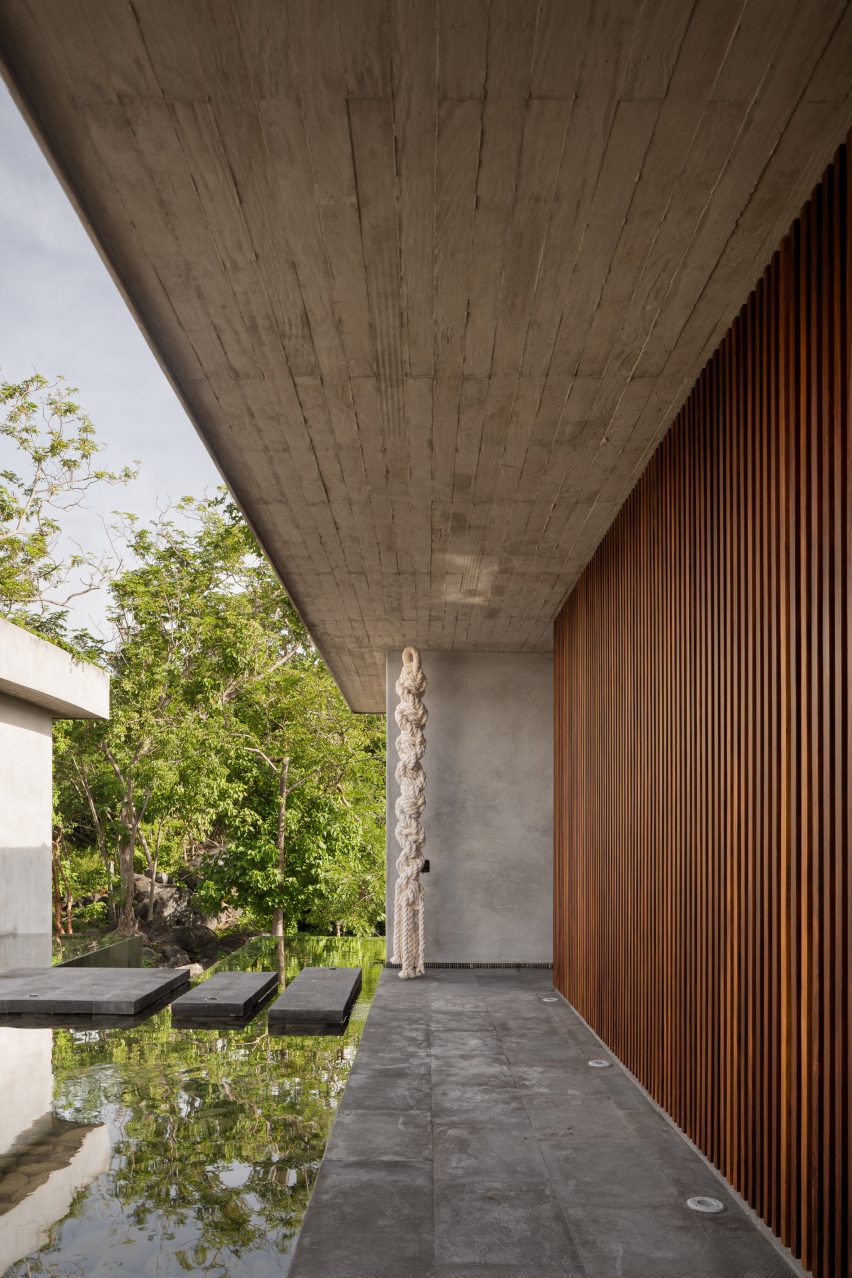 Casa Mateo by Zozaya Arquitectos