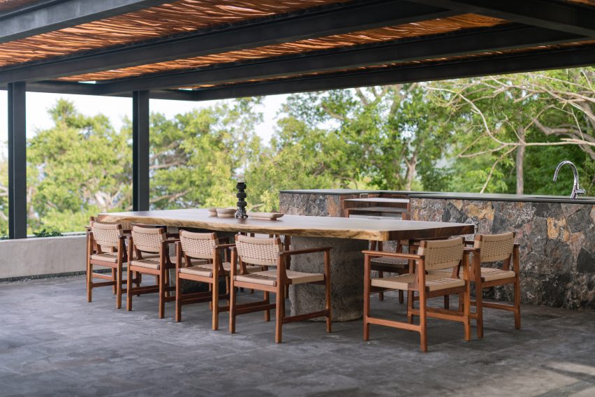 Casa Mateo by Zozaya Arquitectos