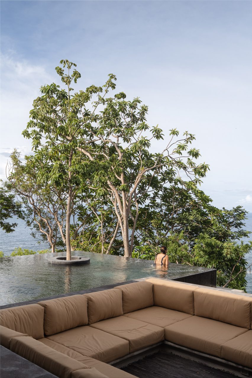 Casa Mateo by Zozaya Arquitectos