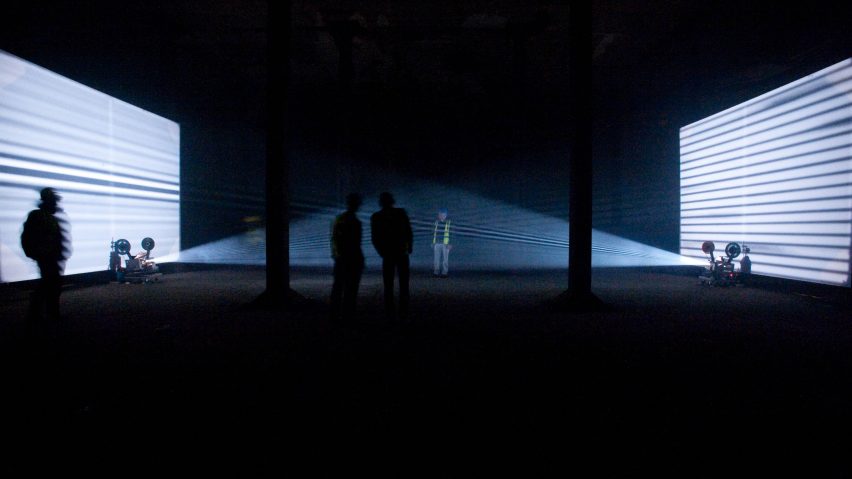 Lis Rhodes, Light Music (1975)