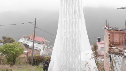 Alsar Atelier and Oscar Zamora create Bogotá fog catcher