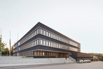 Passau police station by Wulf Architekten