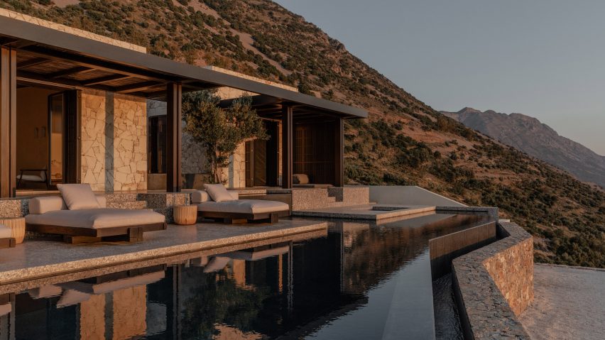 Exterior image of O Lofos house in Crete