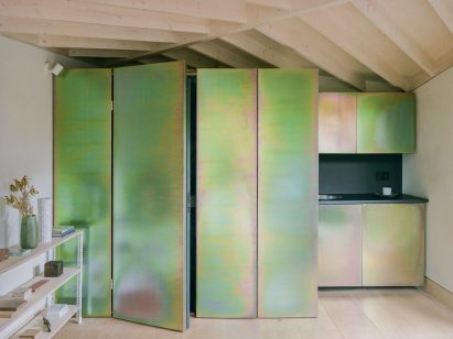 Photo of the kitchenette