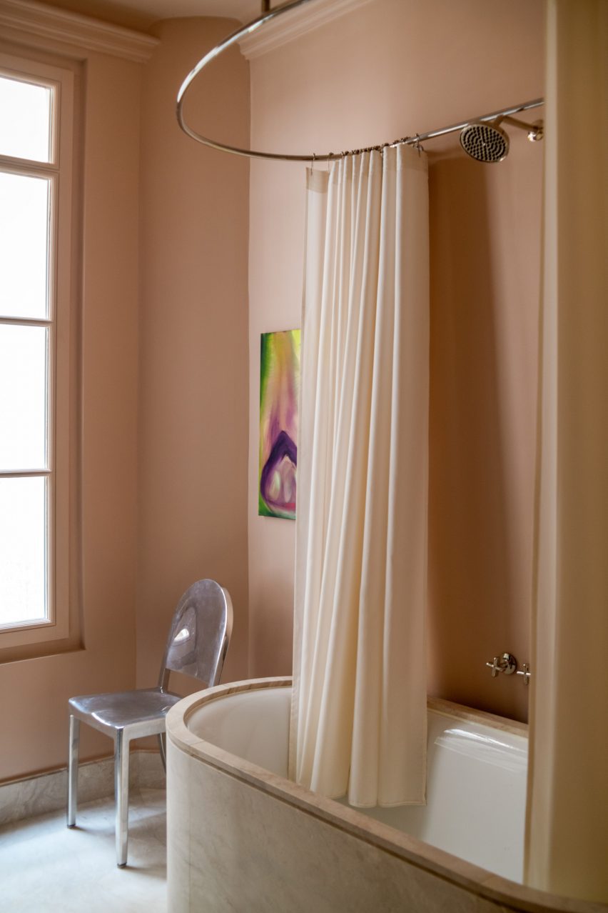 Canal Saint-Martin apartment by Rodolphe Parente