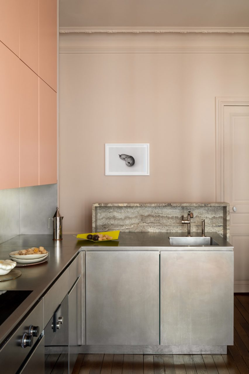 Canal Saint-Martin apartment by Rodolphe Parente