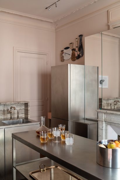 Canal Saint-Martin apartment by Rodolphe Parente