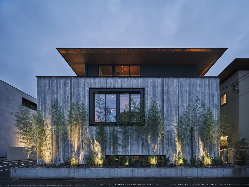 C4L House by Cubo Design Architects