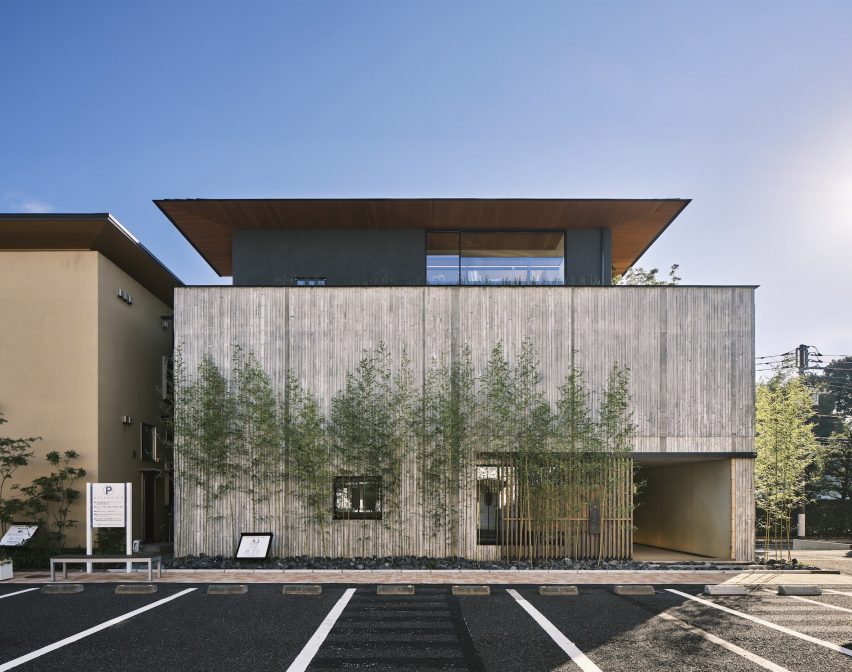 C4L House by Cubo Design Architects