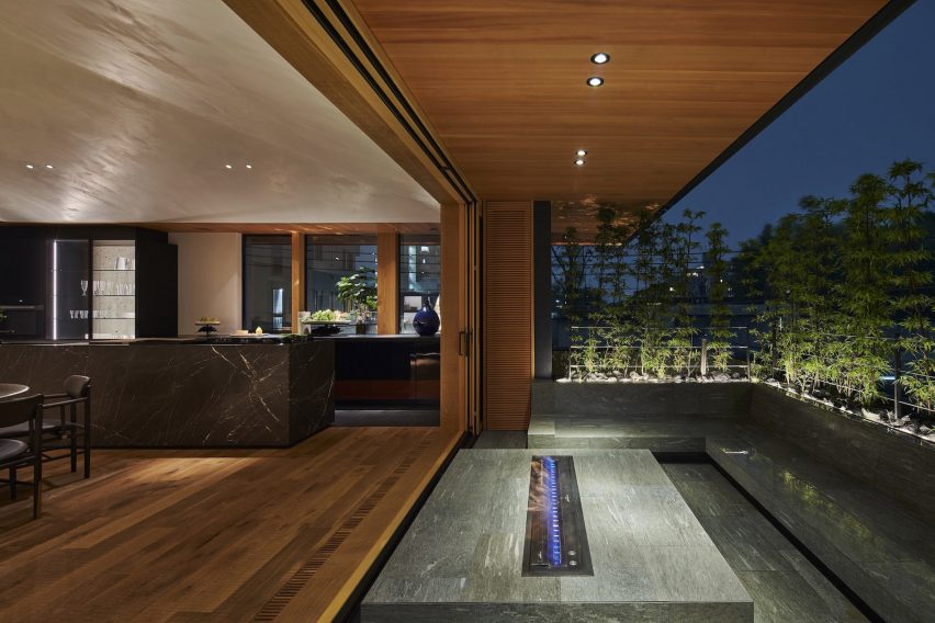 C4L House by Cubo Design Architects