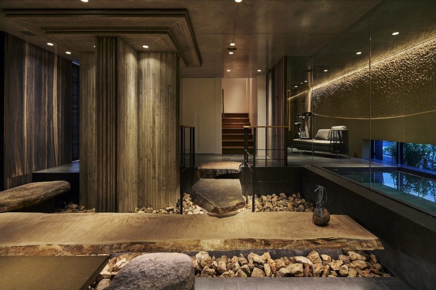 C4L House by Cubo Design Architects