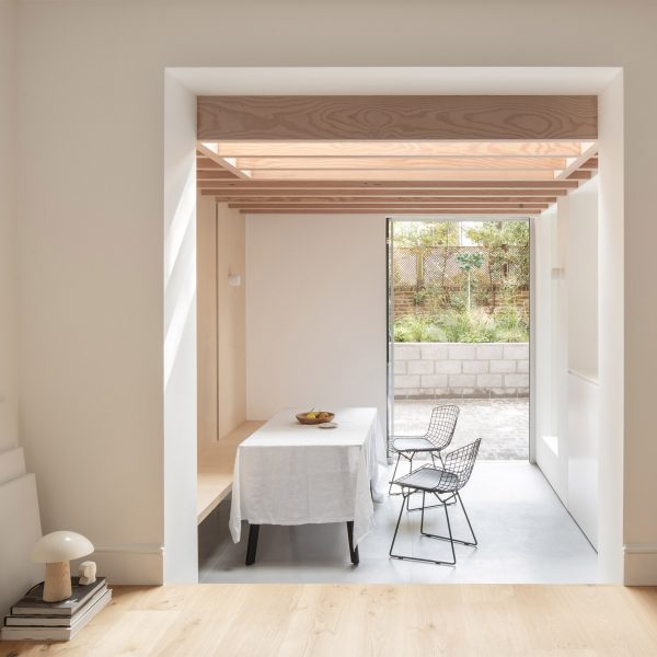 DB Apartment by Studio Hallet Ike