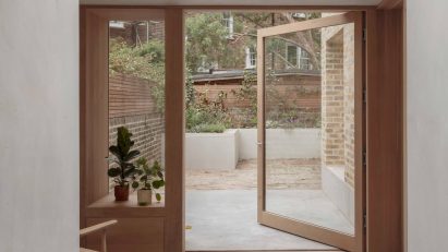 Interior of De Beauvoir Extension by Architecture for London