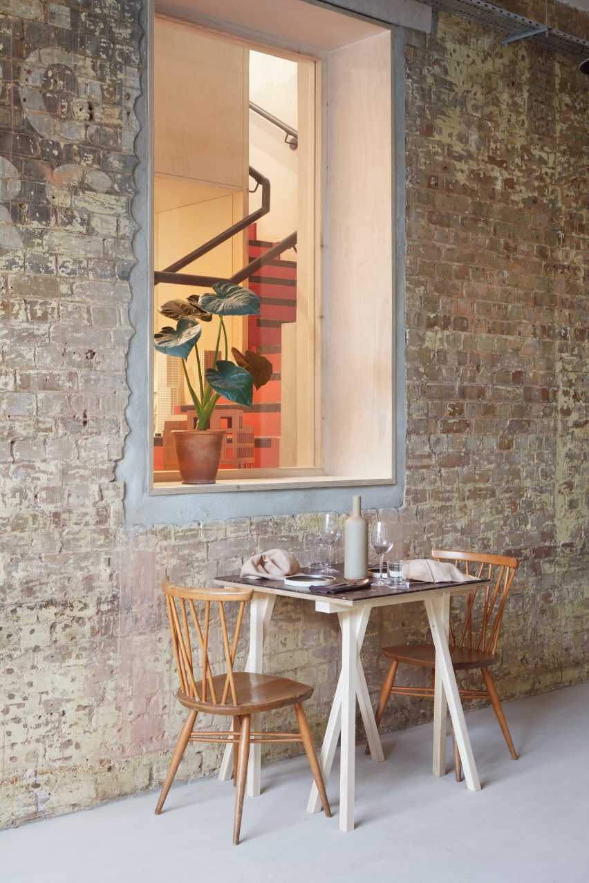 Window in Edit restaurant