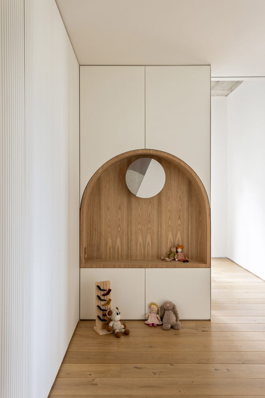 Kids' toy room