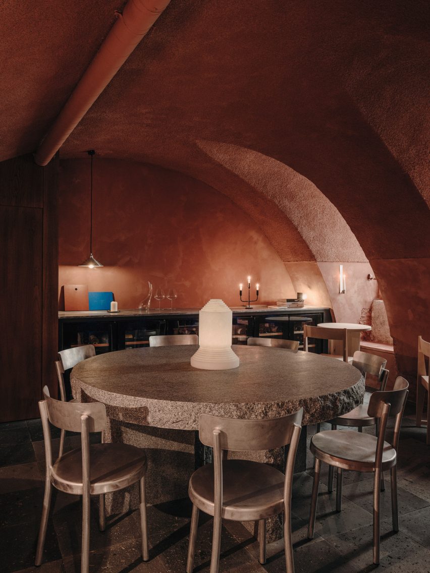 Gota bar in Madrid includes red cave-like room