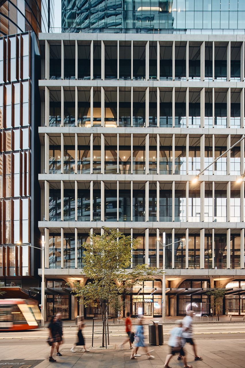 Poly Centre office skyscraper in downtown Sydney by Grimshaw