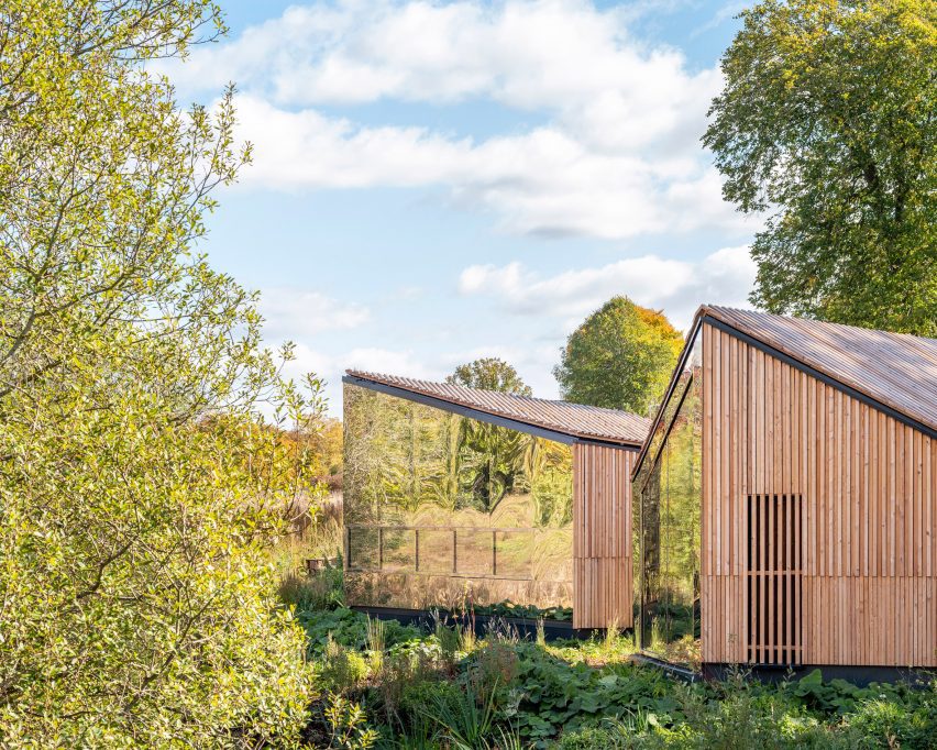 Exterior of Harwell Hide by Bell Phillips
