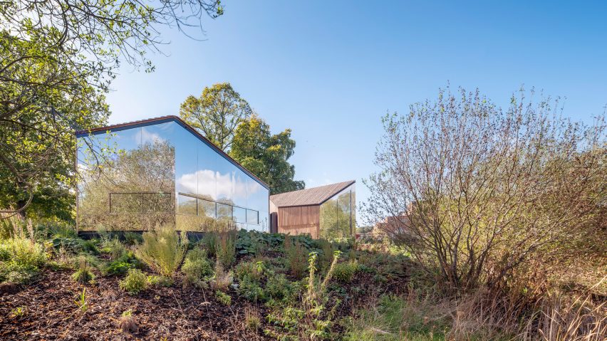 Exterior of Harwell Hide by Bell Phillips