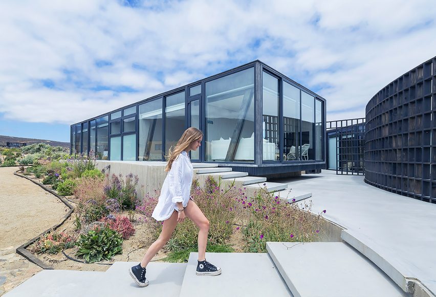 House of Circumferences LAND Arquitectos