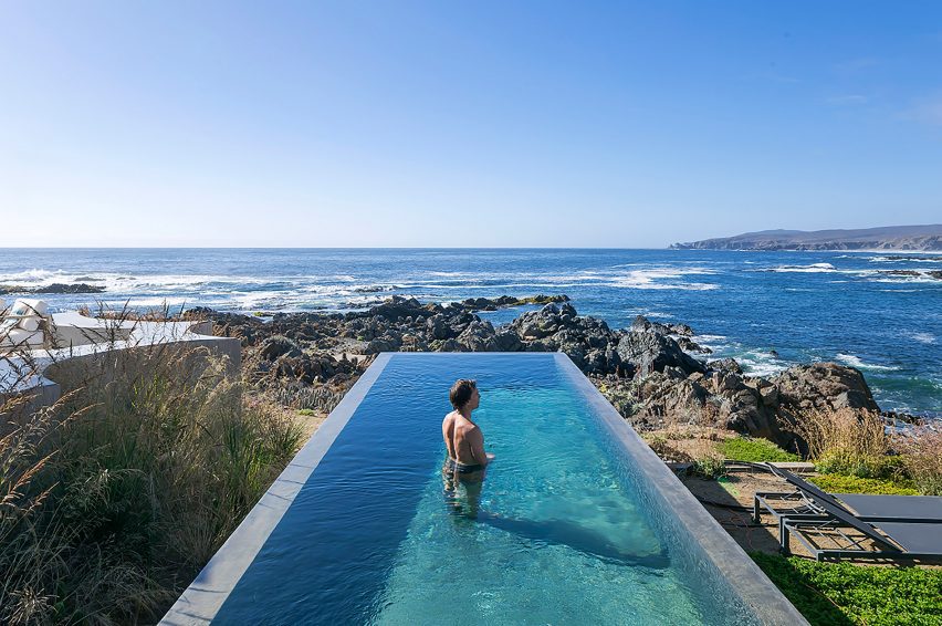 House of Circumferences LAND Arquitectos