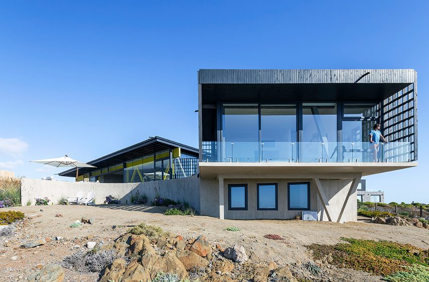 House of Circumferences LAND Arquitectos