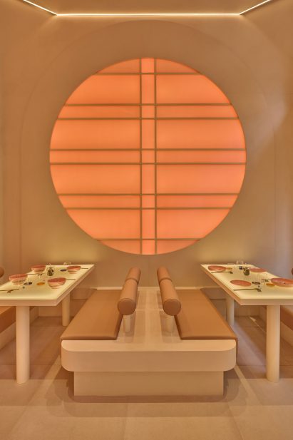 Dining booths in ICHI Station restaurant 