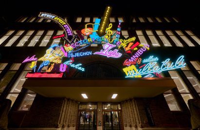 Utrecht library sign by Maarten Baas