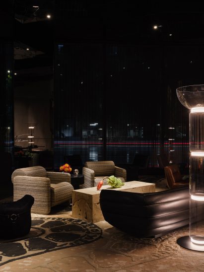Moxy Hotel Los Angeles lobby