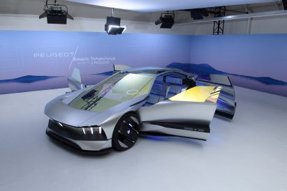 Suicide doors on Peugeot Inception Concept