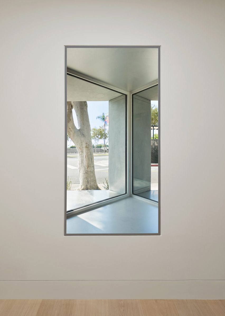 Phillips LA
