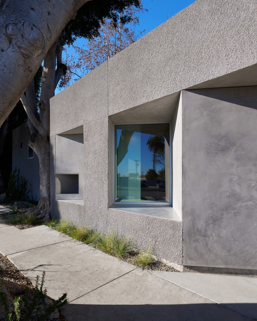 Phillips LA