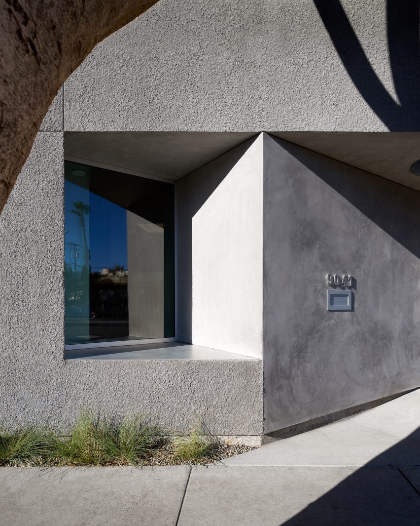 Phillips LA