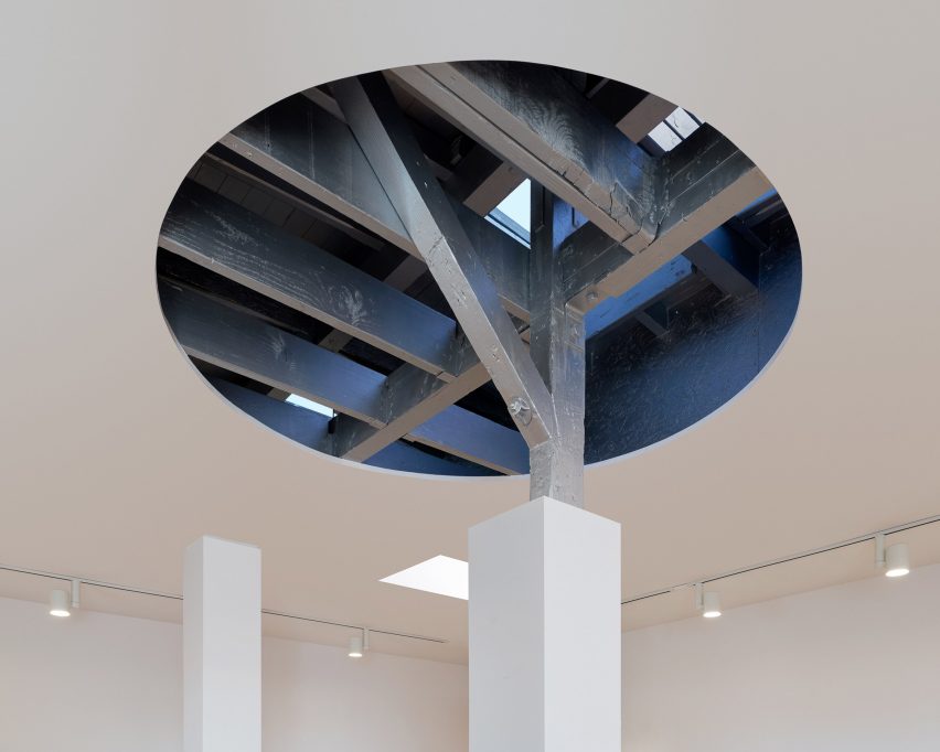 Phillips LA