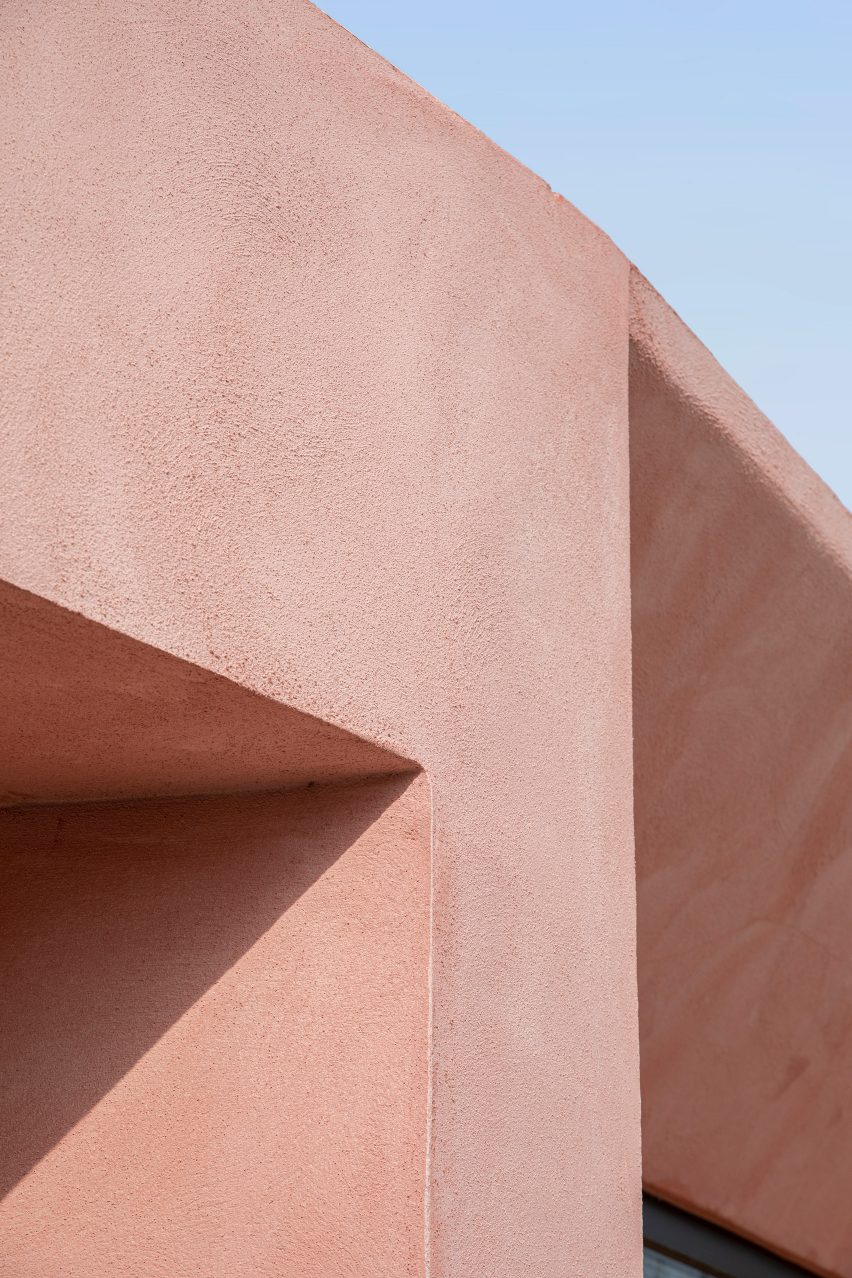 Exterior of Pink House by Courtney McDonnell Studio