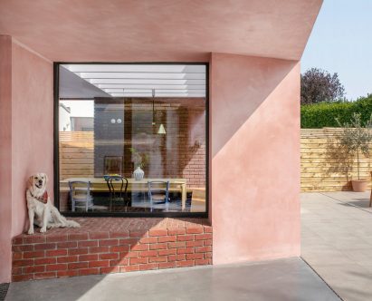 Outdoor area of Pink House by Courtney McDonnell Studio