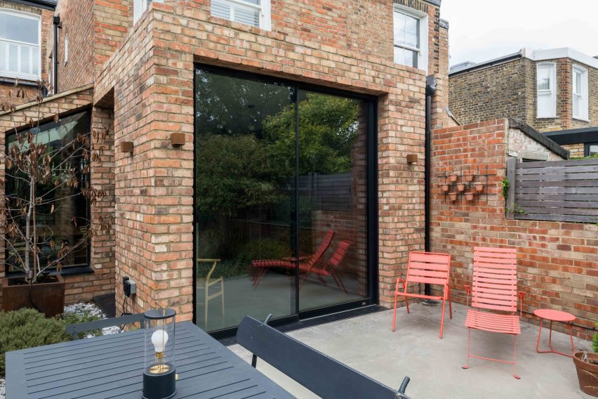 Exterior of Queen's Park House by Rise Design Studio