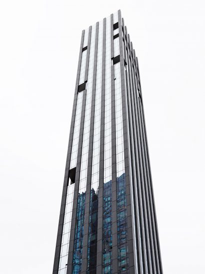 Glass-fibre-reinforced concrete panels by Rieder on 277 Fifth Avenue