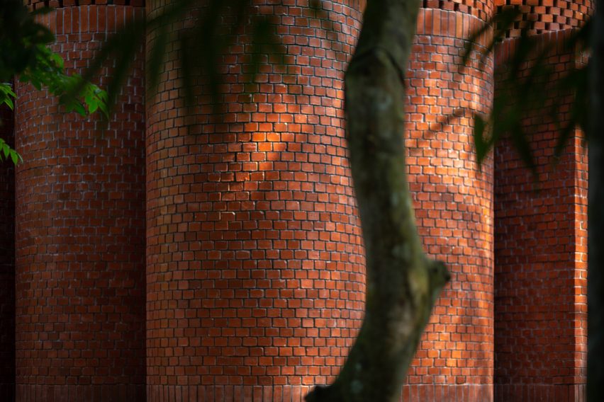 Exterior of Shah Muhammad Mohshin Khan Mausoleum in Bangladesh by Sthapotik