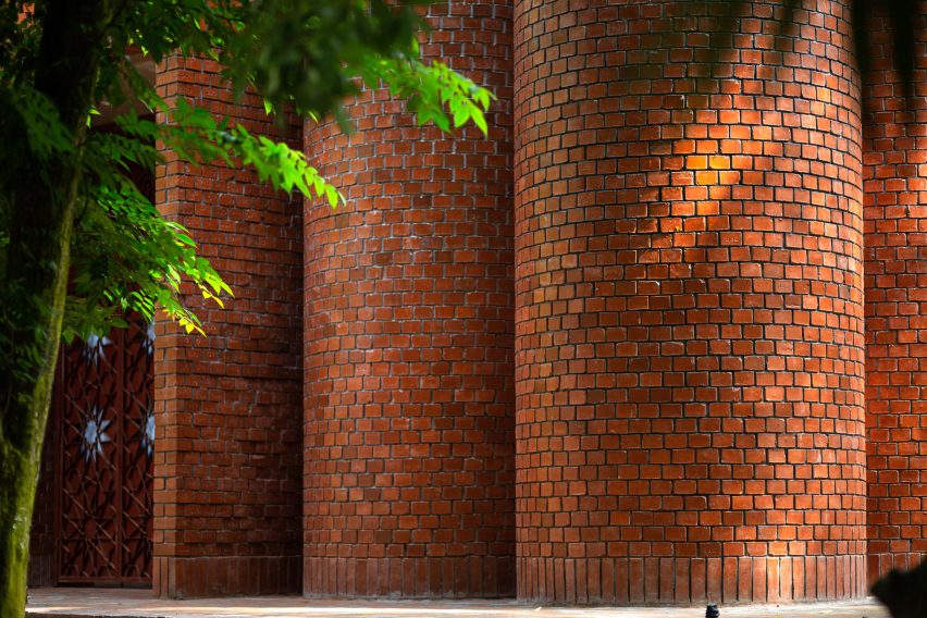 Exterior of Shah Muhammad Mohshin Khan Mausoleum in Bangladesh by Sthapotik