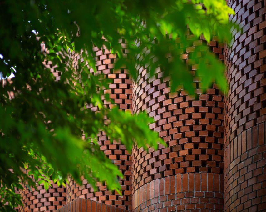 Exterior of Shah Muhammad Mohshin Khan Mausoleum in Bangladesh by Sthapotik