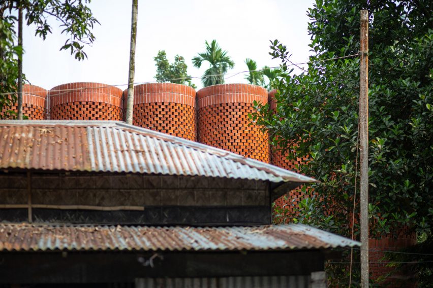Exterior of Shah Muhammad Mohshin Khan Mausoleum in Bangladesh by Sthapotik