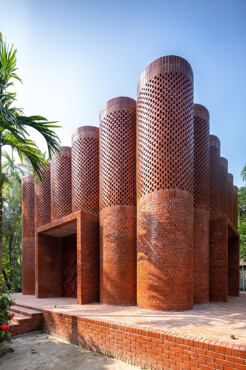Exterior of Shah Muhammad Mohshin Khan Mausoleum in Bangladesh by Sthapotik