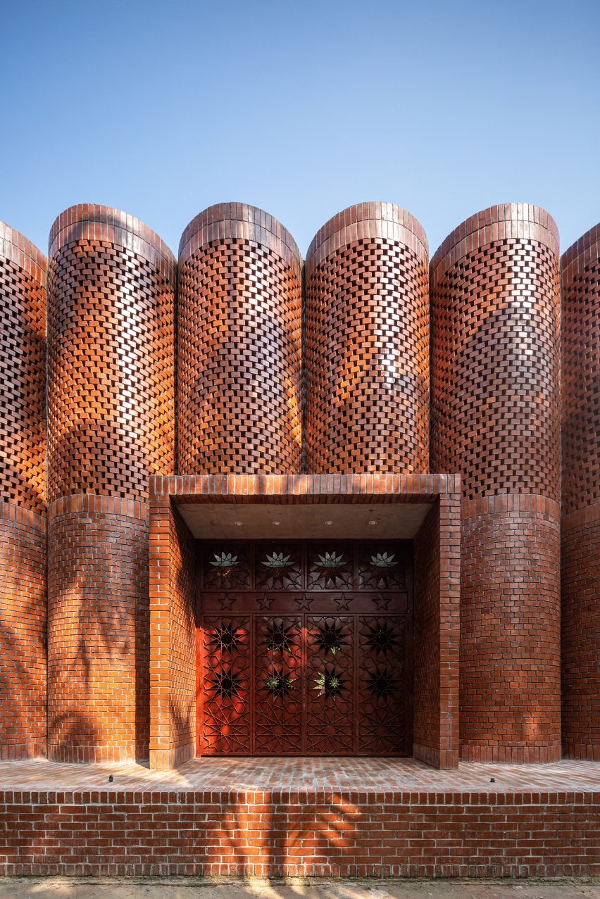 Exterior of Shah Muhammad Mohshin Khan Mausoleum in Bangladesh by Sthapotik